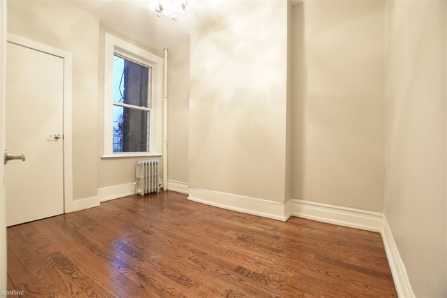 Building Photo - 859 Saint Johns Pl