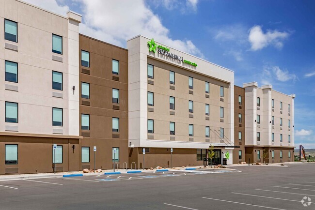 Building Photo - Furnished Studio-Colorado Springs - Center...