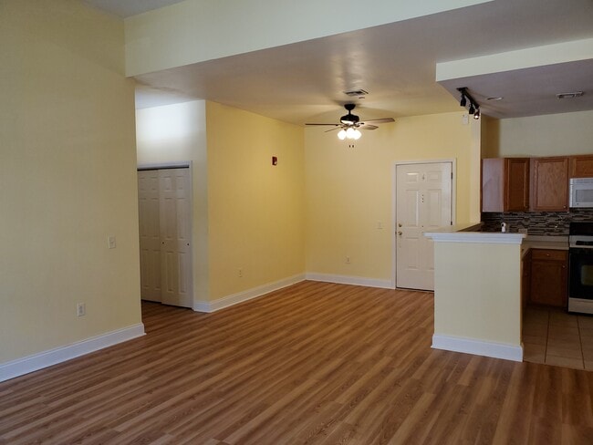 Building Photo - 358 Rector Street