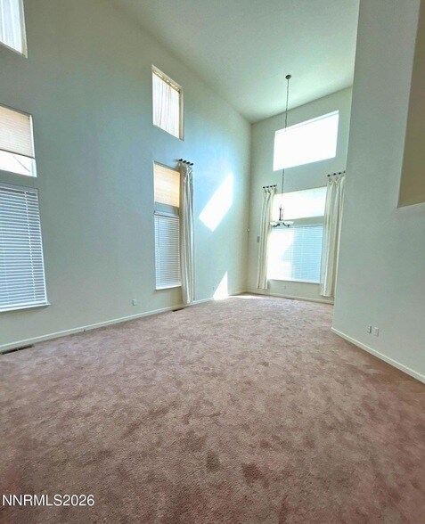 Foto del edificio - 6710 Cinnamon Dr