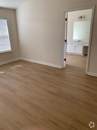 Building Photo - 603 Wendlebury Ct