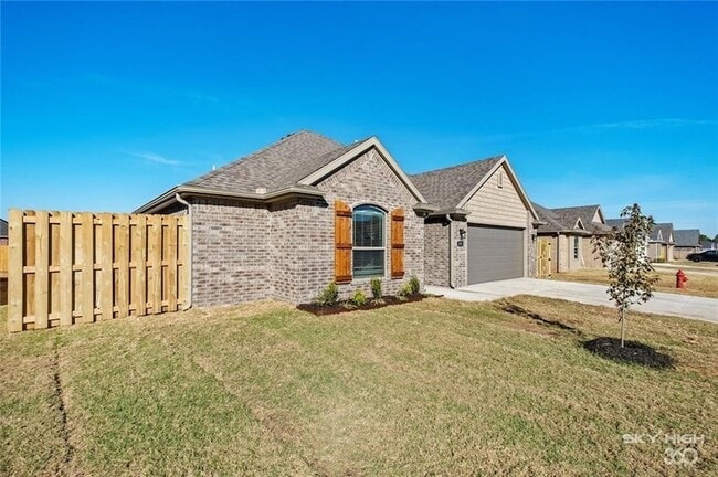 Photo - 293 W Tyler Rd House