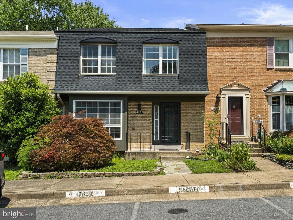 Primary Photo - 6632 Green Ash Dr