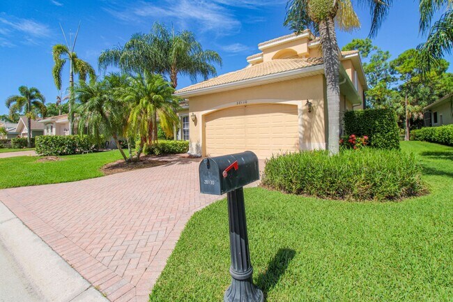 Building Photo - ** PRIVATE POOL HOME TWO FLOORS 4 BEDROOM/3BATH IN HUNTERS RIDGE BONITA SPRINGS AVAILABLE **
