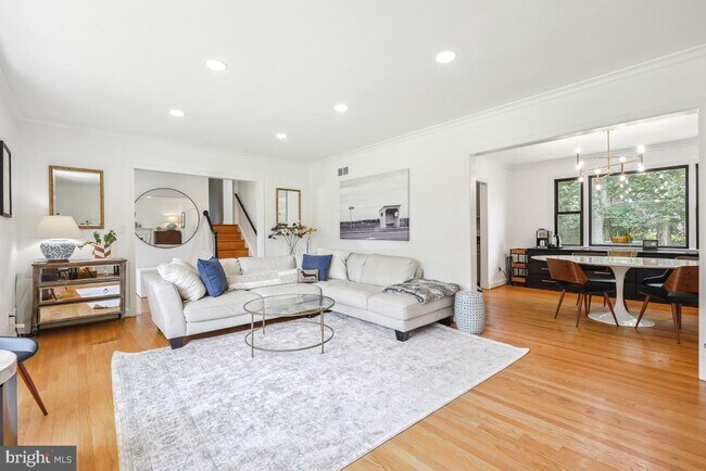 Building Photo - 11705 Admirals Ct