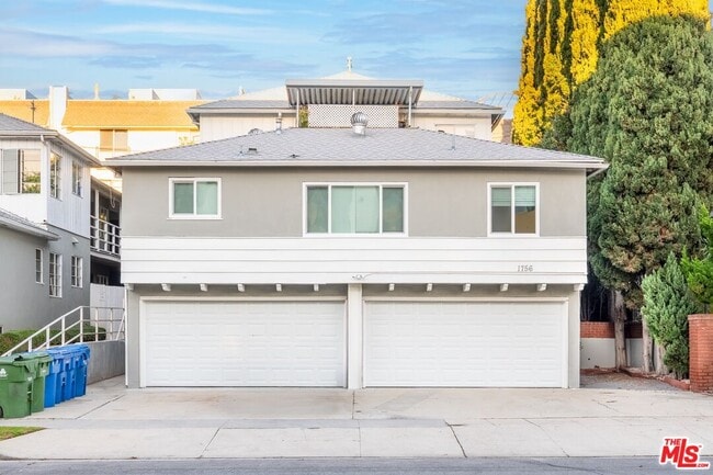 Foto del edificio - 1756 Malcolm Ave