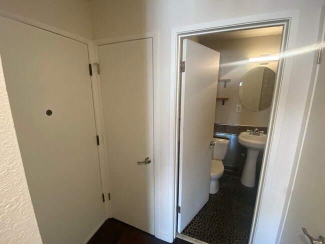 Building Photo - EPIC REA, INC.- Beautiful Noe Valley Remod...