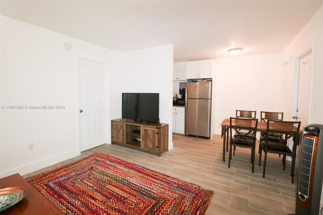 Building Photo - 3071 SW 27th Ave