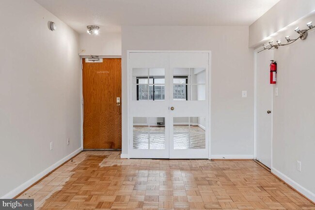 Foto del edificio - 2141 I St NW