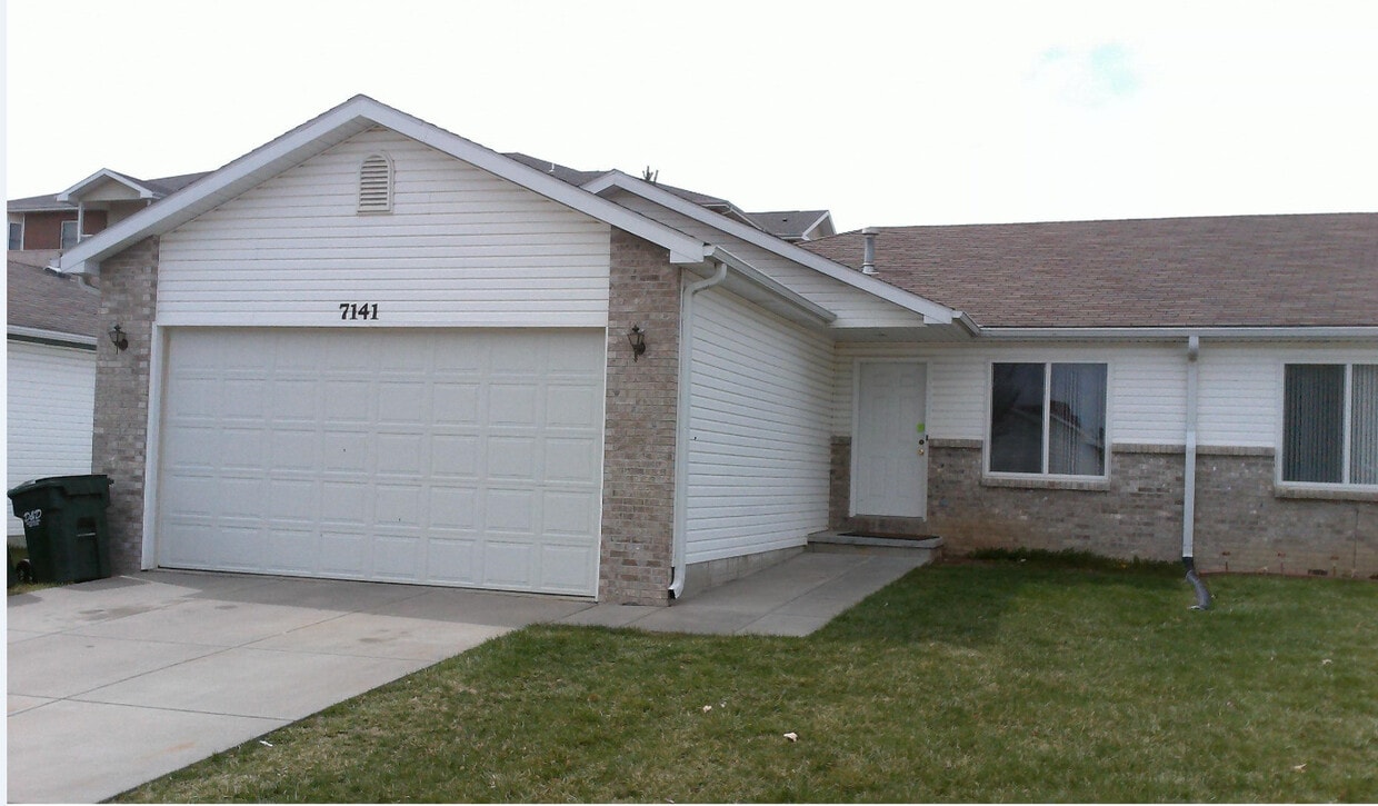 7135 S 16th St, Lincoln, NE 68512 Townhome Rentals in Lincoln NE
