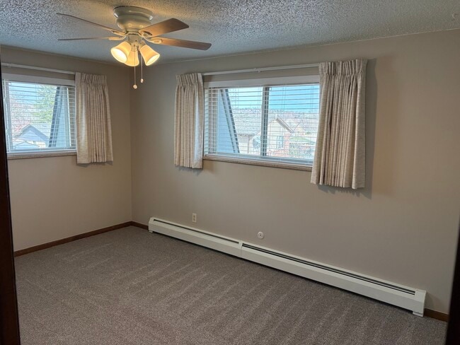 Building Photo - Cedar Crest Apartments