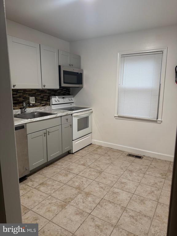 Building Photo - 6232 Targon Ct