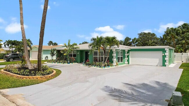 Foto del edificio - 608 Malabar Ave