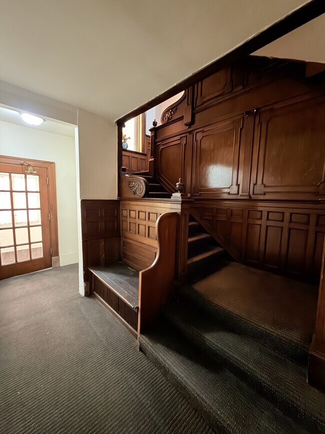 Foto del edificio - 3939 N Pine Grove Ave