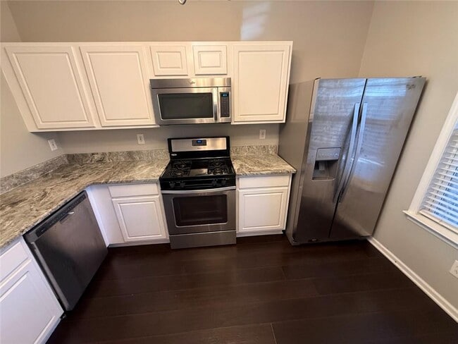 Foto del edificio - 4645 Valais Ct