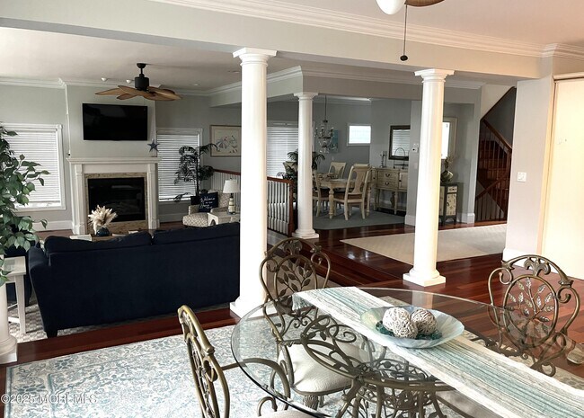 Foto del edificio - 1618 Beacon Ln
