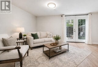 Building Photo - 580 Capilano Crescent
