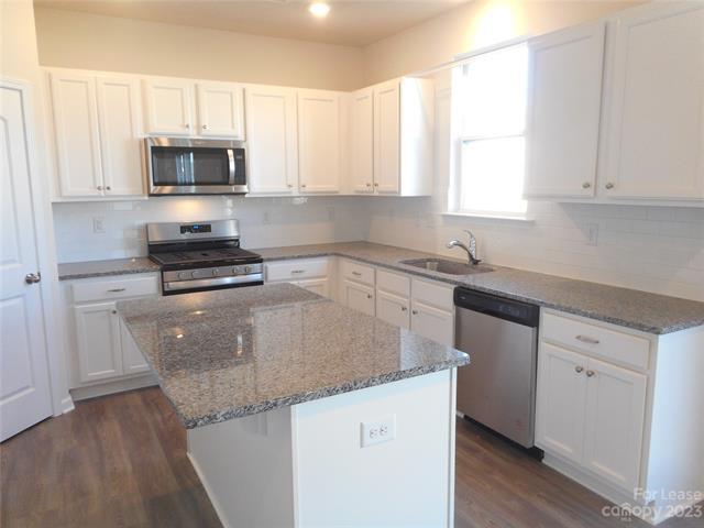 Building Photo - 5022 Markfield Ln