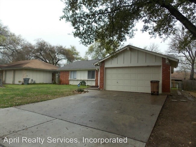 Building Photo - 2609 Carlow Dr