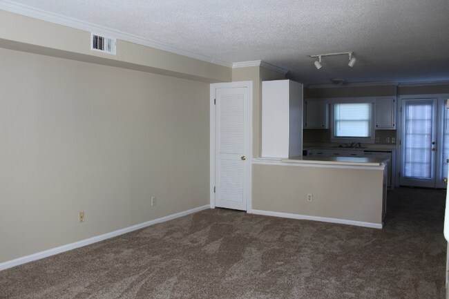 Foto del edificio - 109 Oakmont Dr