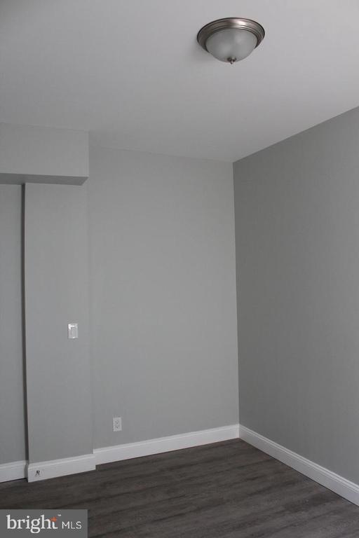 Building Photo - 1626 S 6th St