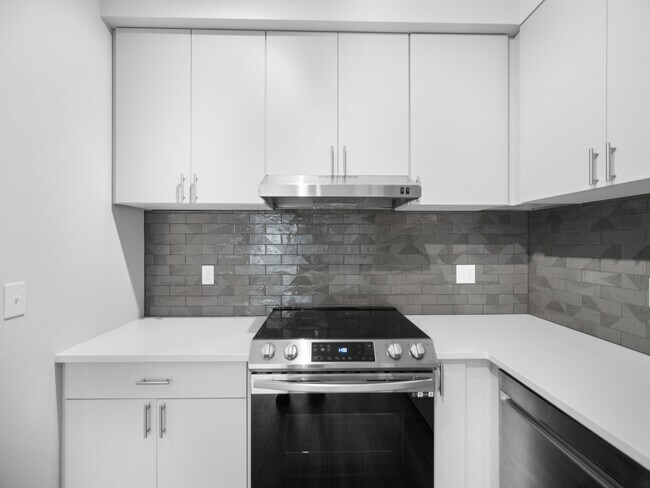 Building Photo - Sixty20 on 4th