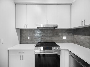 Building Photo - Sixty20 on 4th