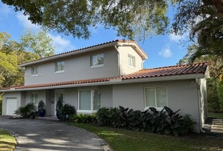 Building Photo - 400 Miller Rd