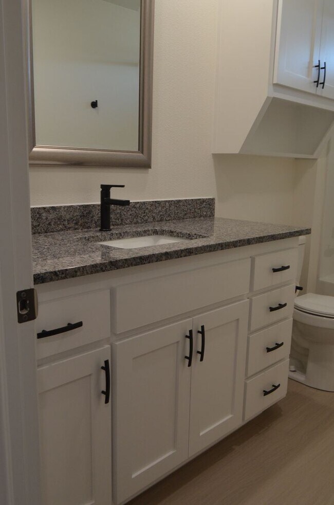 Foto del edificio - 1438 Walker Pl Blvd