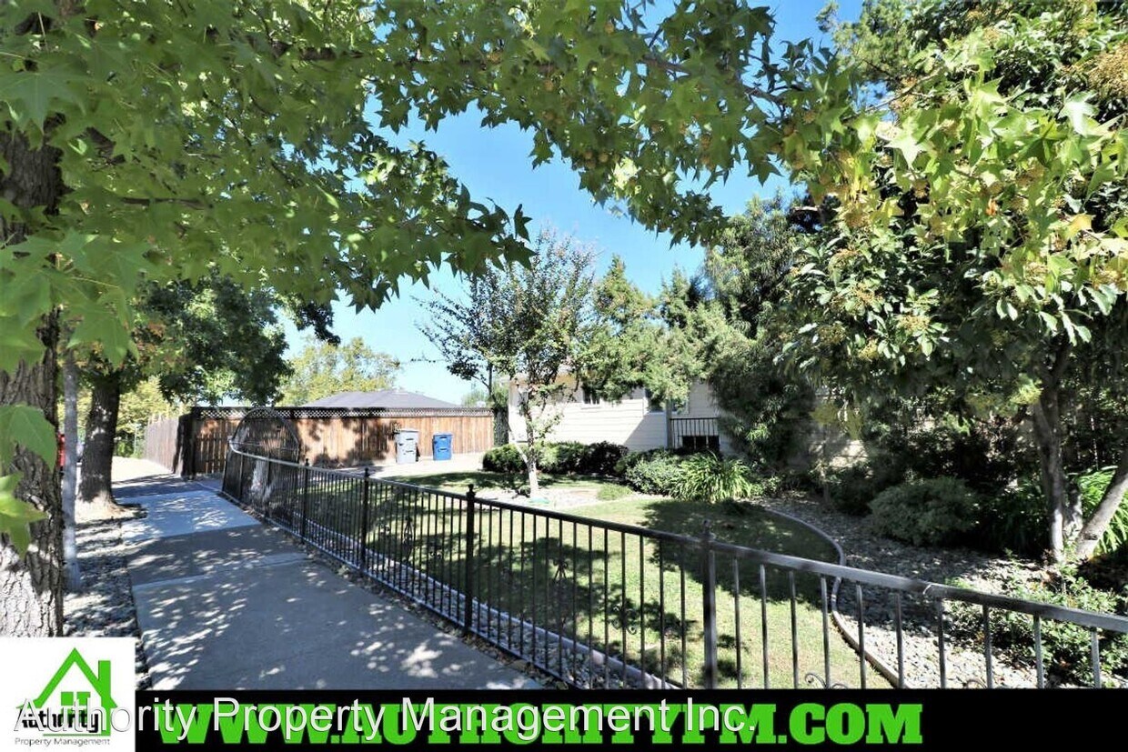 Primary Photo - 3 br, 2 bath House - 1241 Almond Ave Top L...