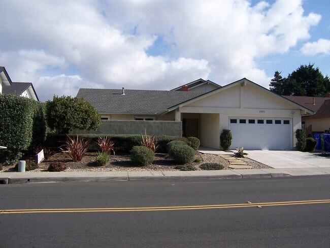 Building Photo - 13379 Portofino Dr