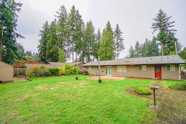 Photo - THREE BEDROOM HOUSE IN VANCOUVER