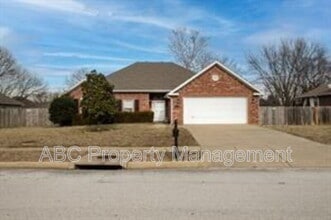 Building Photo - 3558 W Clearwood Dr