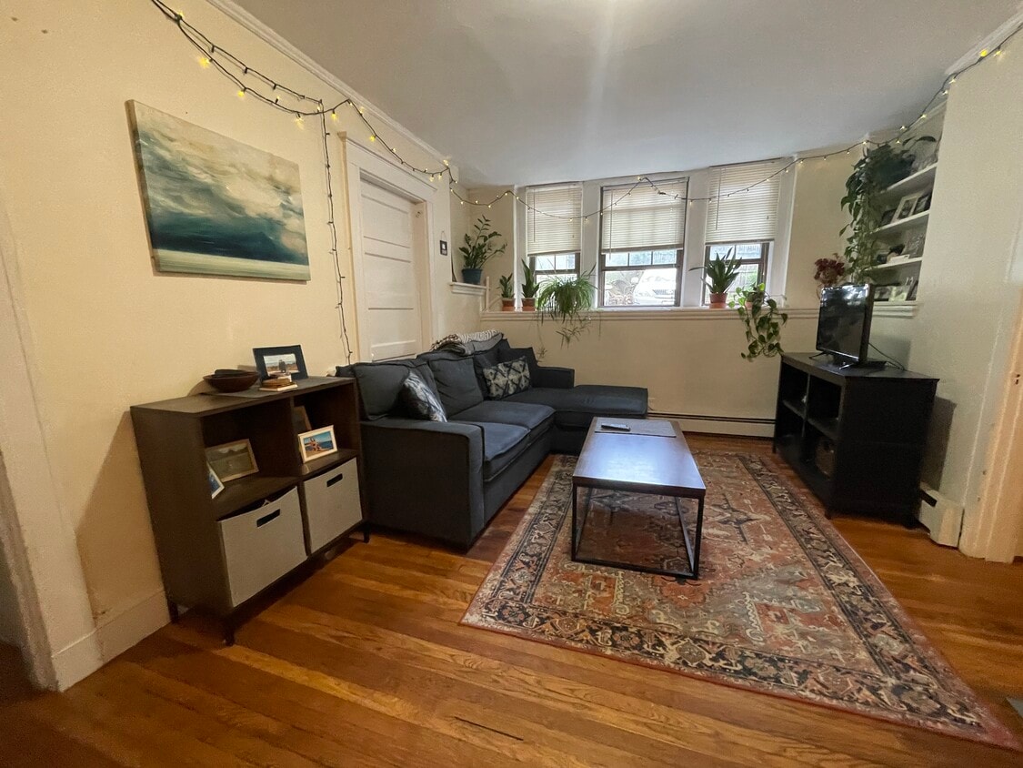 Primary Photo - 100 Madison Ave