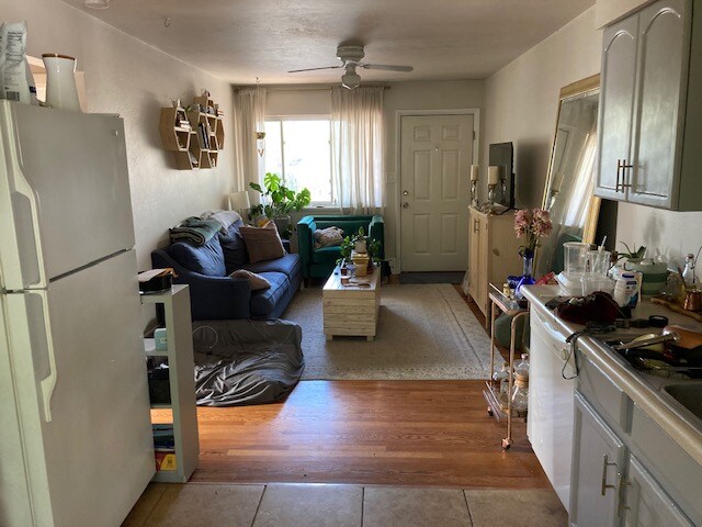 Primary Photo - 1109 W Plum St