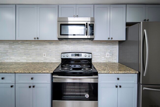 Kitchen - 177 Lancaster St