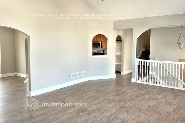 Building Photo - 1012 Foxhollow Tr