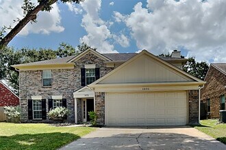 Building Photo - 1031 Cascade Creek Dr