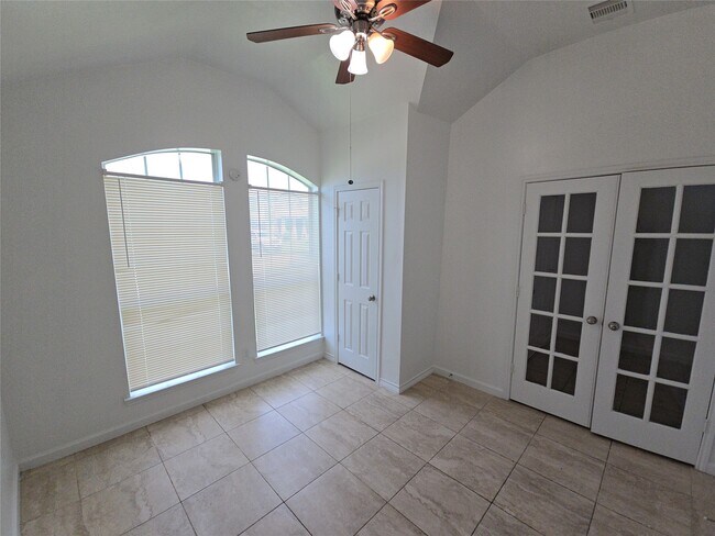 Foto del edificio - 1306 Squire Dr