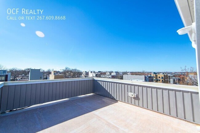 Building Photo - Grays Ferry Two Bedroom Apartment