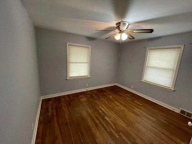 Foto del edificio - 313 E Pierson Ave