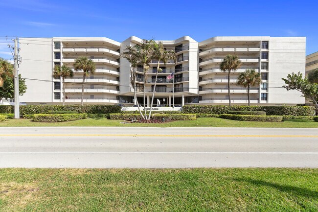Foto del edificio - 3610 S Ocean Blvd