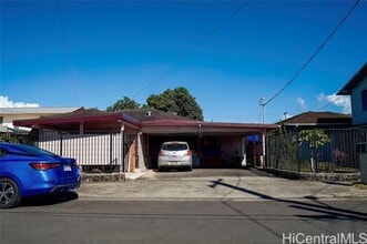 Building Photo - 98-165-165 Pahemo St