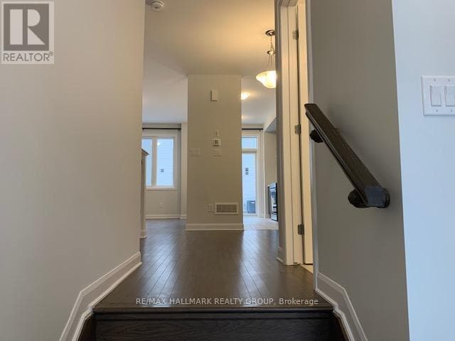 Building Photo - 183 Chakra St