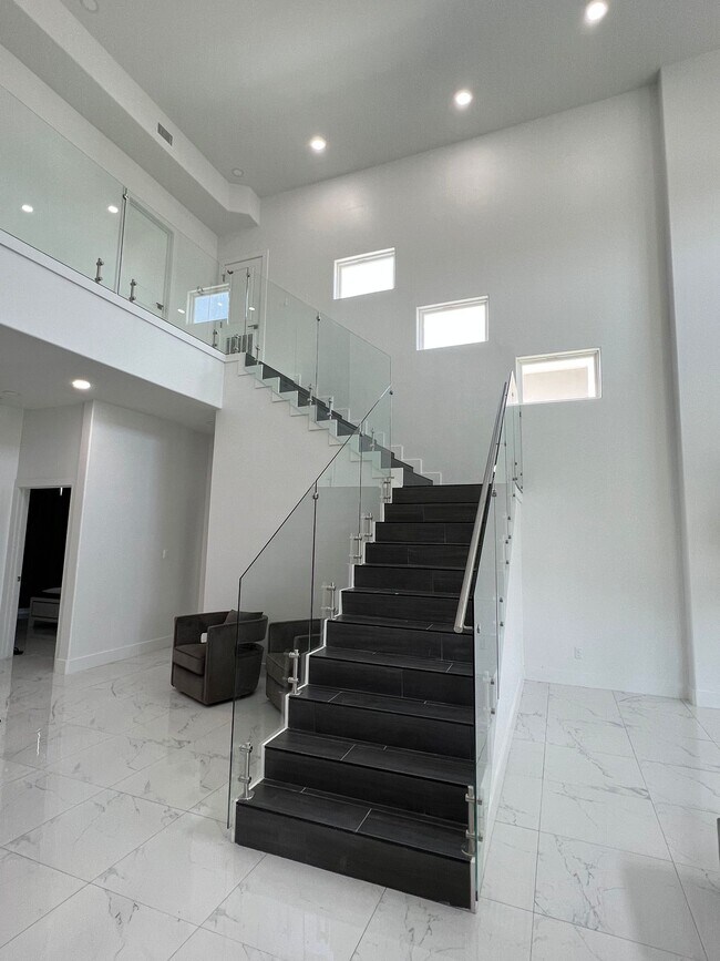 Foto del edificio - 154 Oleander Dr