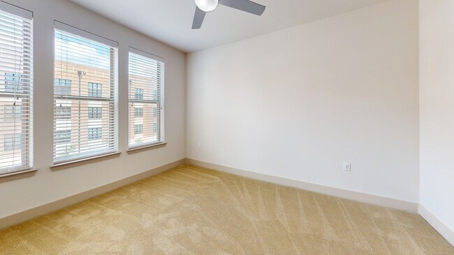 Interior Photo - Central Square at Frisco