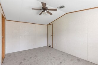 Building Photo - 10821 TX-150