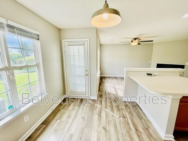 Building Photo - 2707 N Keswick Way