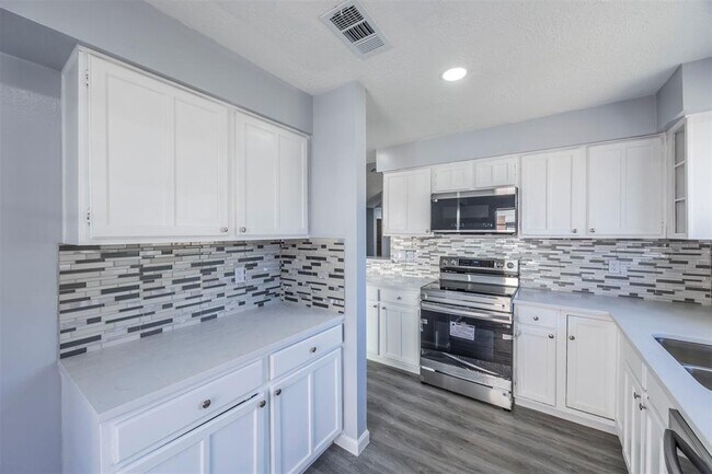 Foto del edificio - 11919 Bald Mountain Cir