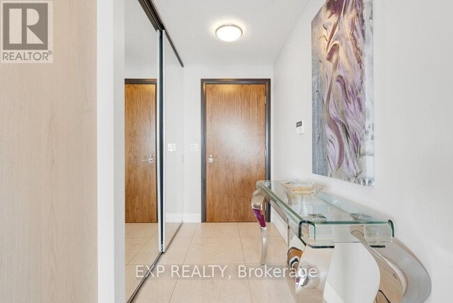 Building Photo - 36 Park Lawn Rd